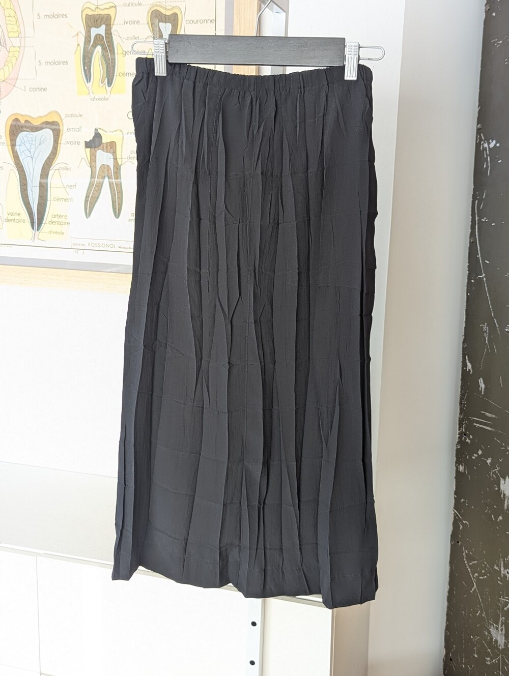 Women's Black  Straight Skirt L